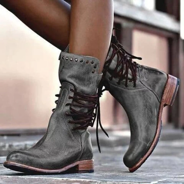 Antonia | Botines de Agujetas con Estoperoles