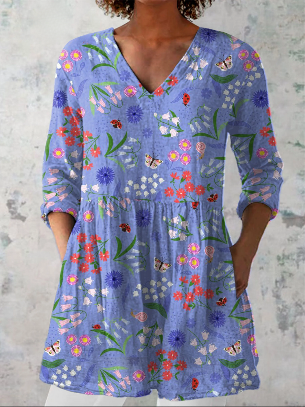 Catalina | Blusa Larga con Estampado de Flores y Mariposas