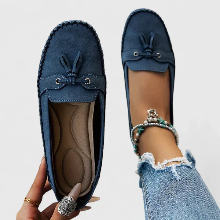 Daniela | Mocasines con Moño y Detalle de Borlas