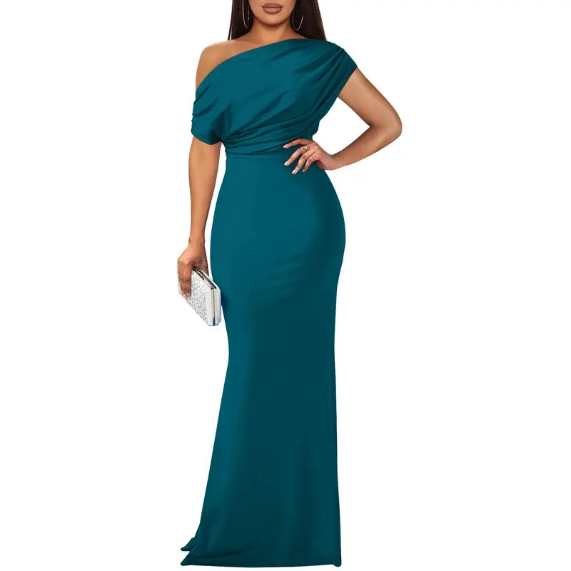 Lucía | Vestido de Noche de Hombros Descubiertos