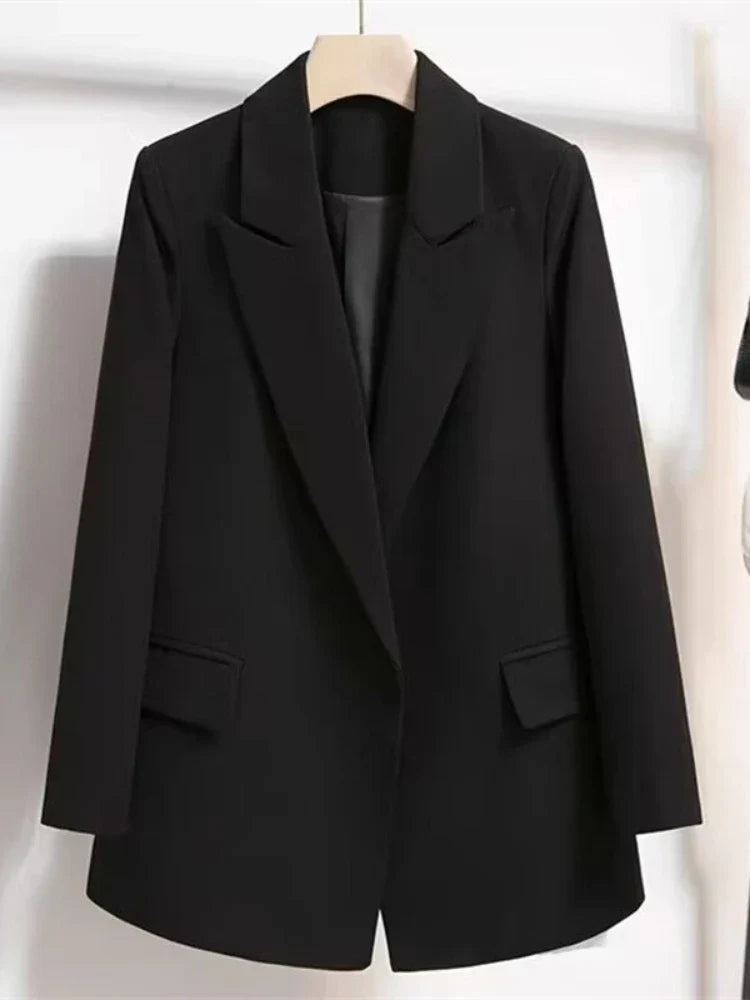 Nora | Blazer con Cinturón de Línea Moderna