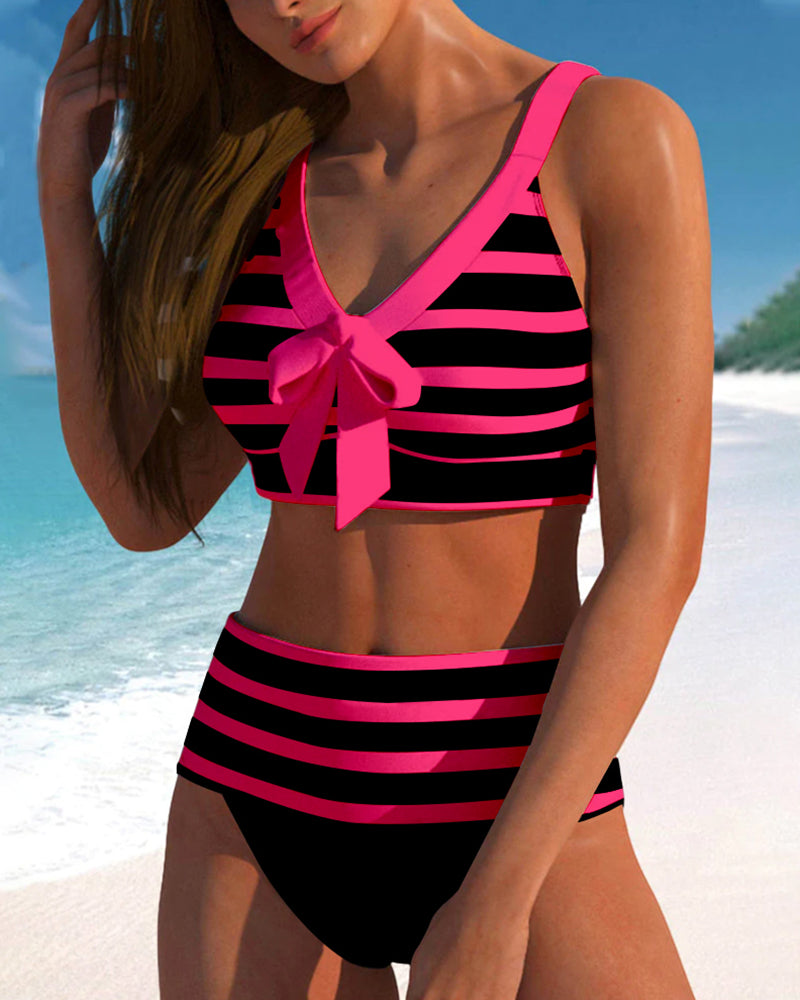 Regina | Bikini de Rayas y Tiro Alto