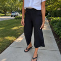 Rosalía | Pantalón Pierna Ancha Capri con Bolsillos