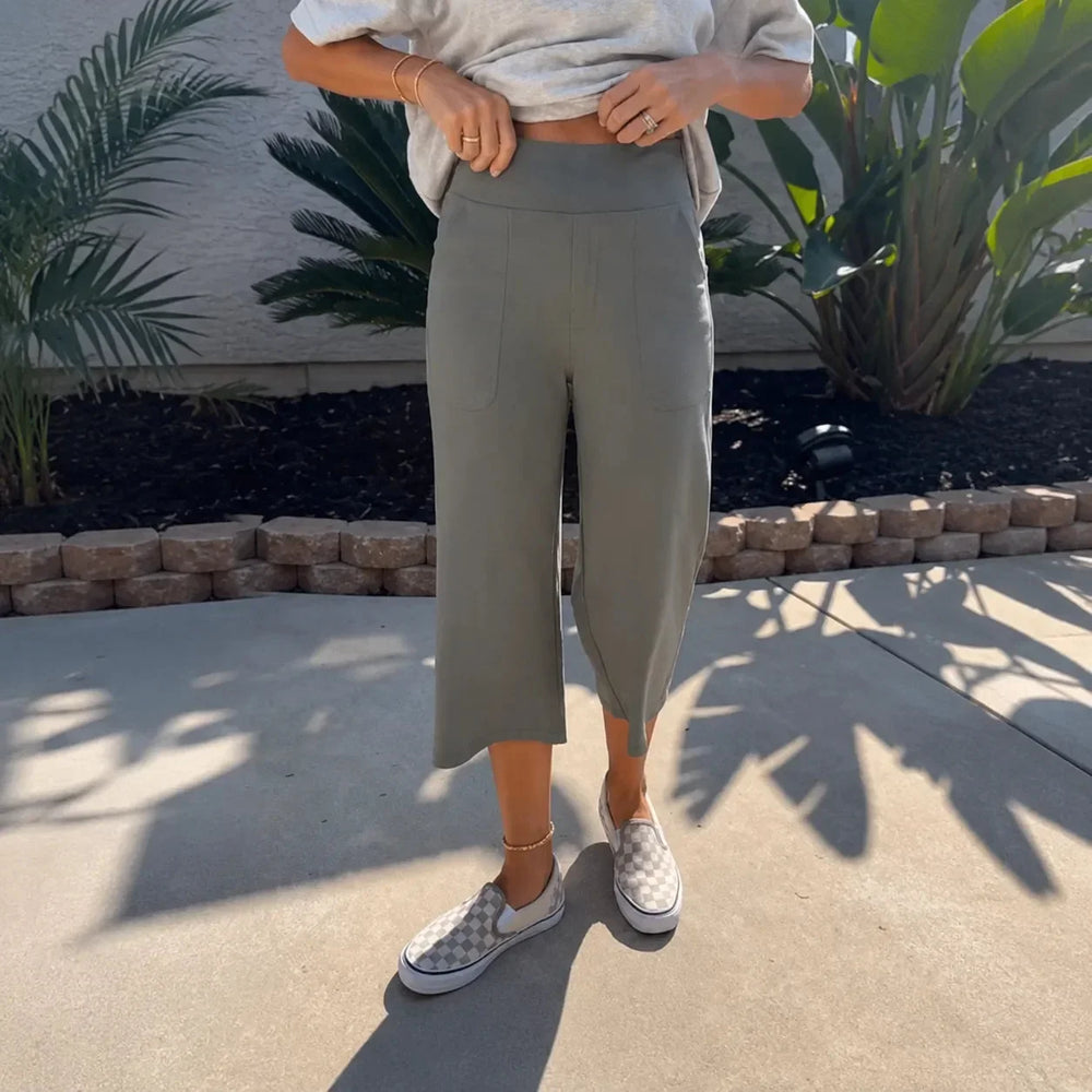 Rosalía | Pantalón Pierna Ancha Capri con Bolsillos